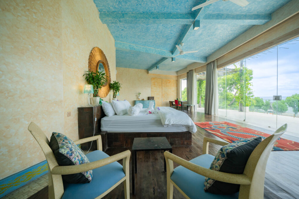 MilosOnTheBeach-Bedroom-4_03