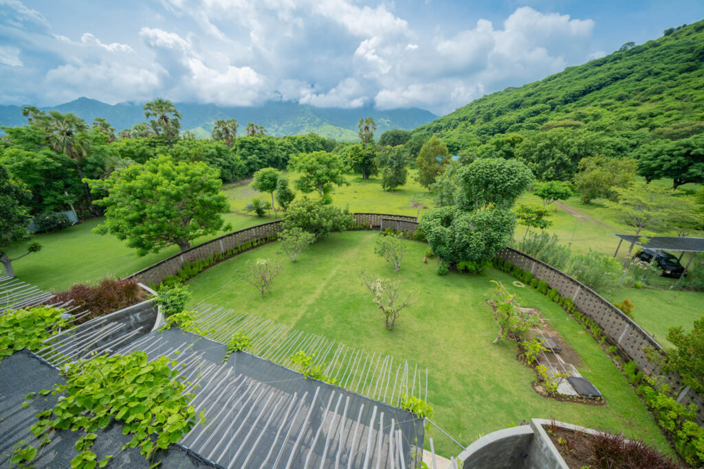 MilosOnTheBeach-Rooftop_07